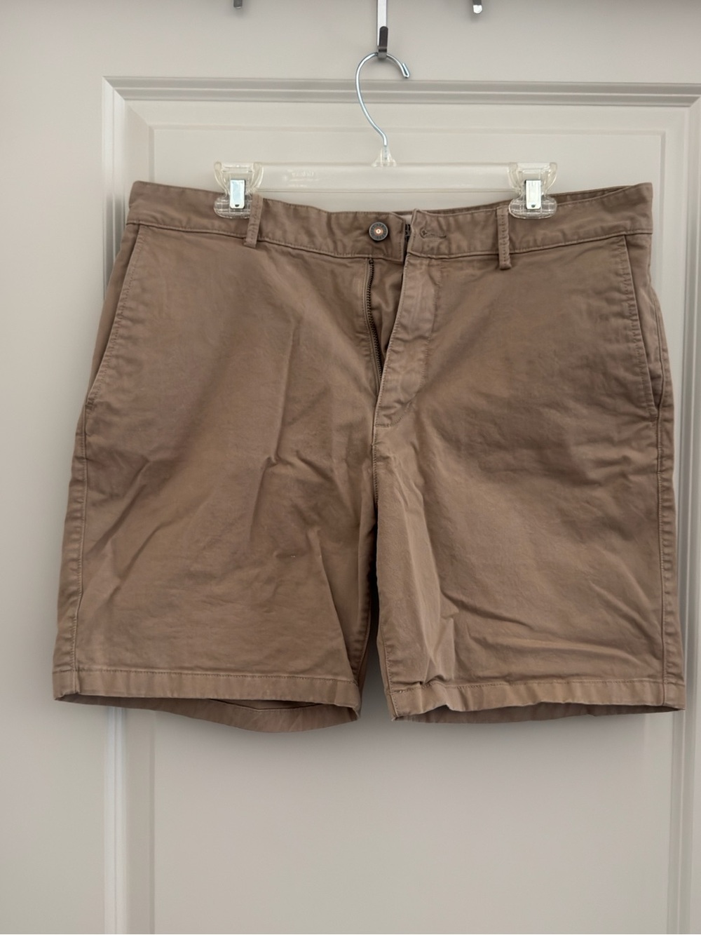 Men's Flint & Tinder Chino Shorts in Khaki, 7”